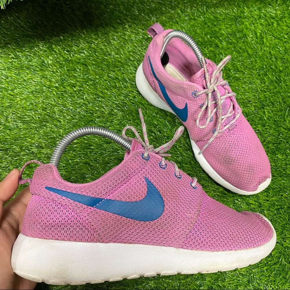 Nike Air Roshe Run Volt Pink Blue White Sneakers Women's (D057) // No Insole